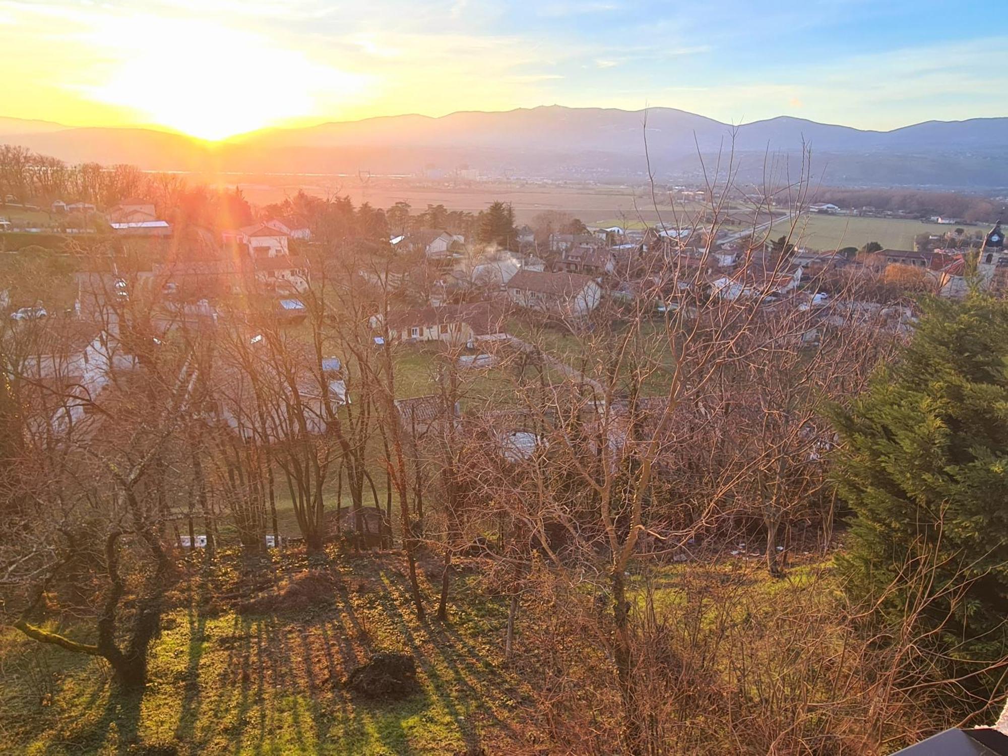 Gite De 70M² Avec Vue Sur Le Massif Du Pilat Clonas-sur-Vareze Екстер'єр фото
